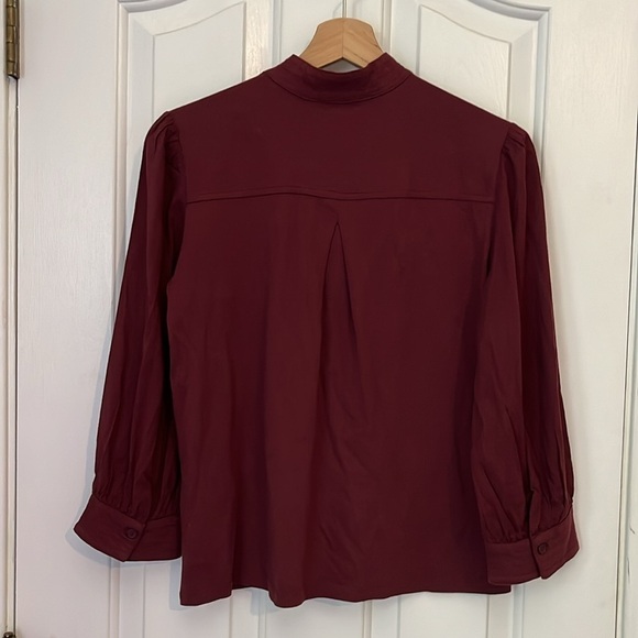 NWOT Banana Republic | 2022 Three Quarters Length Puff Sleeve Henley Burgundy - Picture 6 of 8